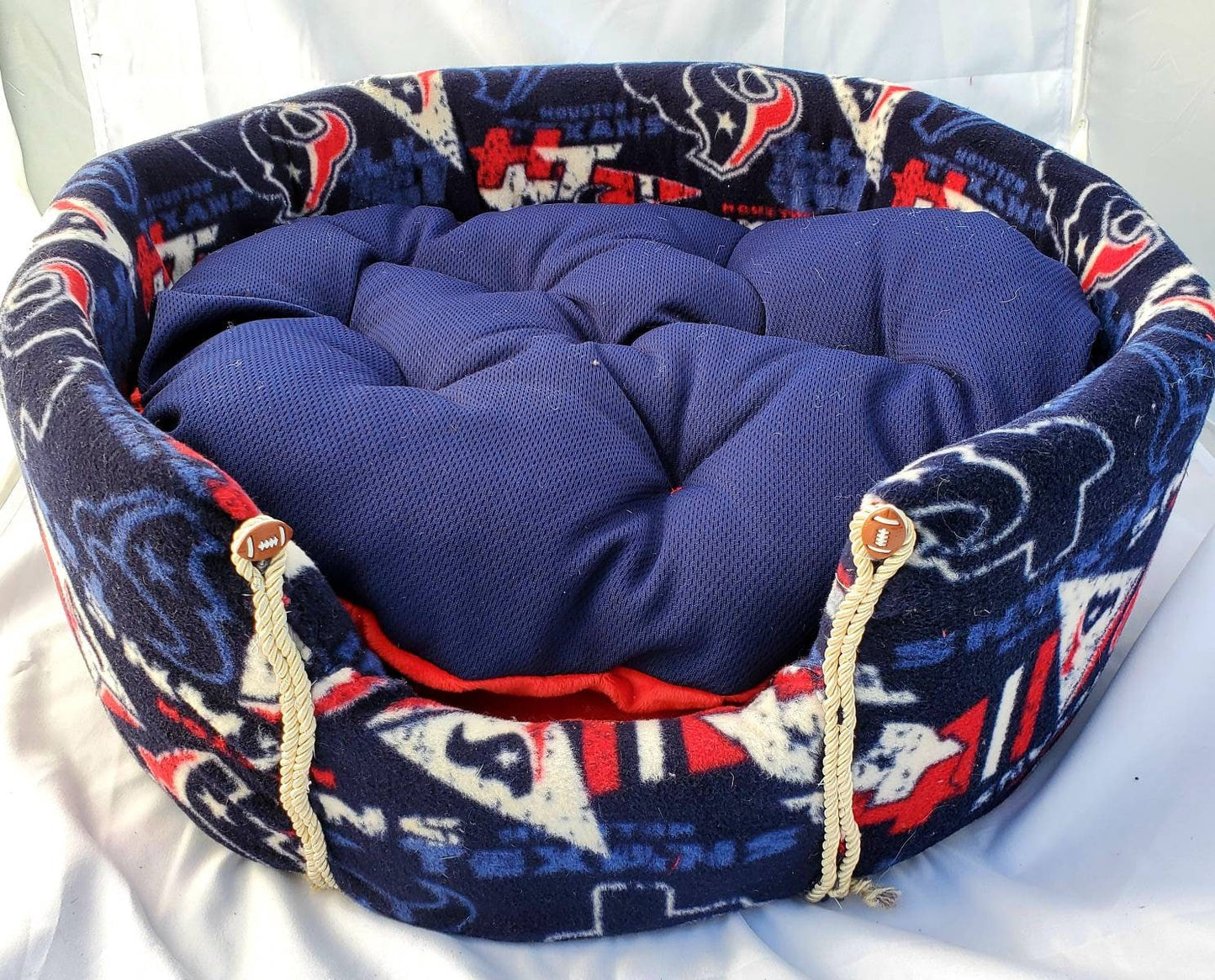 Houston texans pet bed, football pet bed, Round pet bed, Round dog bed, Round cat bed, texans dog bed, Texas pet bed, texans cat bed
