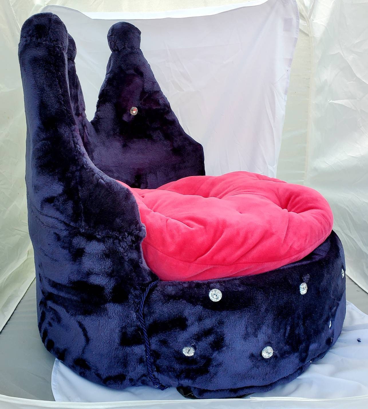 Crown Pet Bed, Crown Cat Bed Crown Dog Bed, Navy Pet Bed, Luxury Crown Pet Bed, round pet furniture, dog luxury bed, cat luxury bed