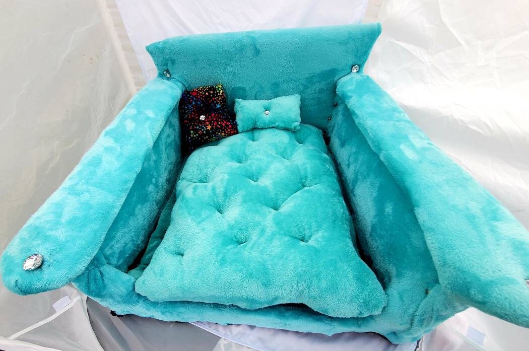 Luxury Pet Chair Cat Chair Dog Chair Pet Furniture Pet Couch