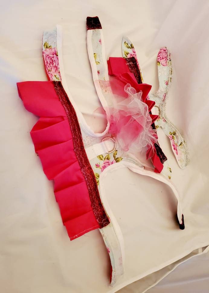 Dress pet harness, dress dog harness, dress cat harness, flower pink harness, fushia dress harness, pink pet dress, flower Pet dress,