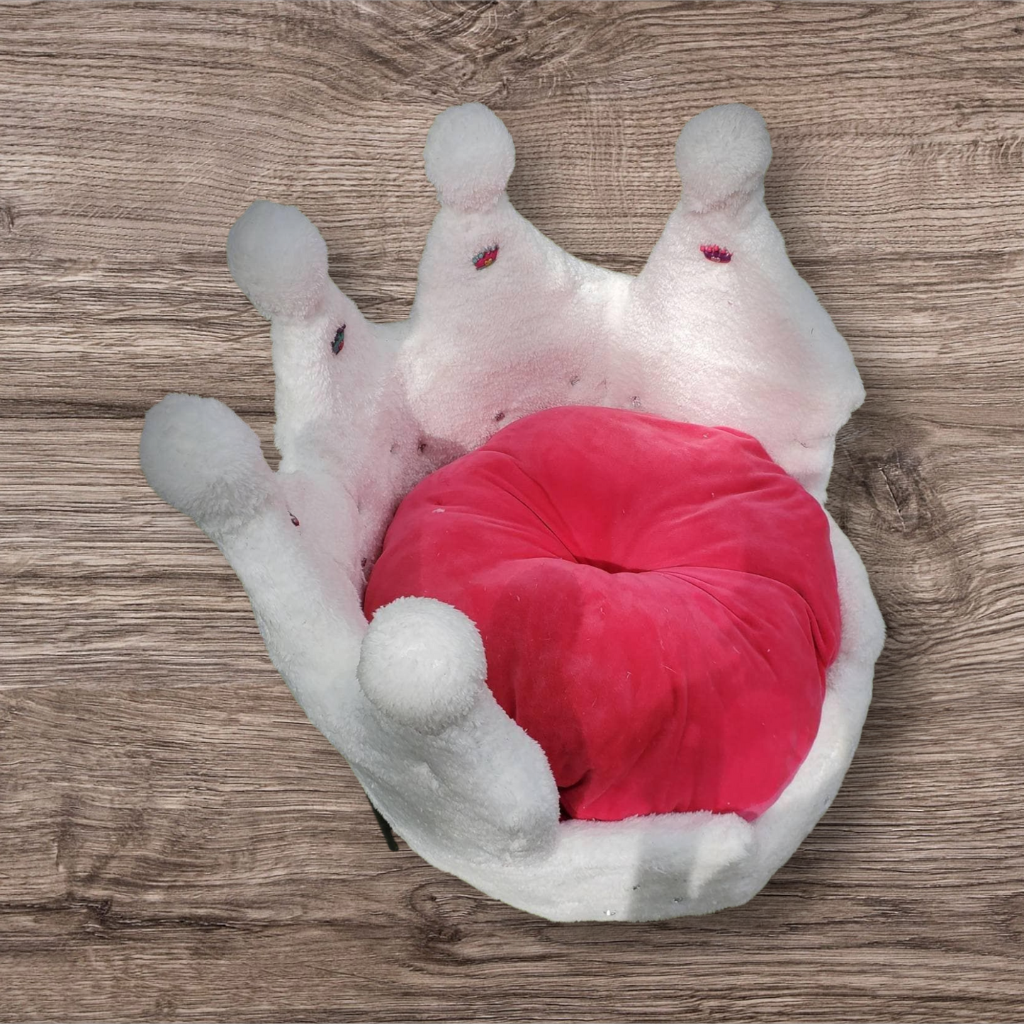 Small White Crown Pet Bed, royalty pet bed, Crown Cat Bed Crown Dog Bed, White Pet Bed, Luxury Crown Pet Bed, dog luxury bed, cat luxury bed