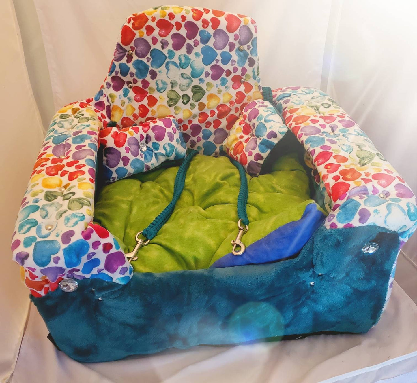 Pet Booster Seat, dog booster seat, cat booster seat, dog bed for the car, booster seat for pets, booster seat for dogs, seat belt pet seat