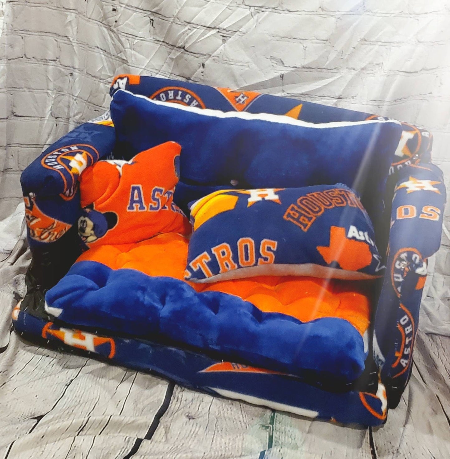 Houston Astros Pet Loveseat Couch, Houston Astros Pet bed, Houston Astros dog cat couch, dog bed, pet couch, dog couch, dog love seat