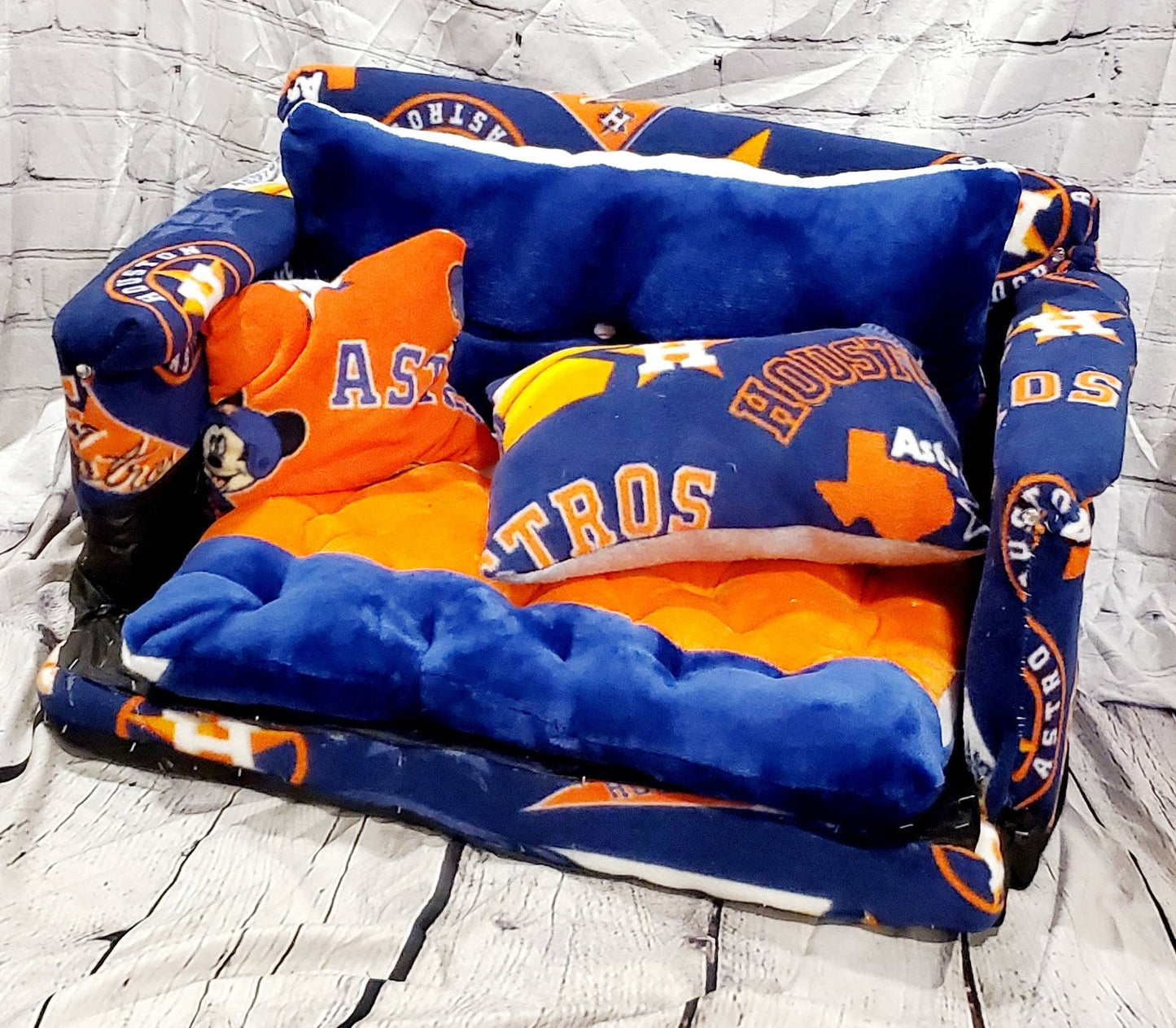 Houston Astros Pet Loveseat Couch, Houston Astros Pet bed, Houston Astros dog cat couch, dog bed, pet couch, dog couch, dog love seat