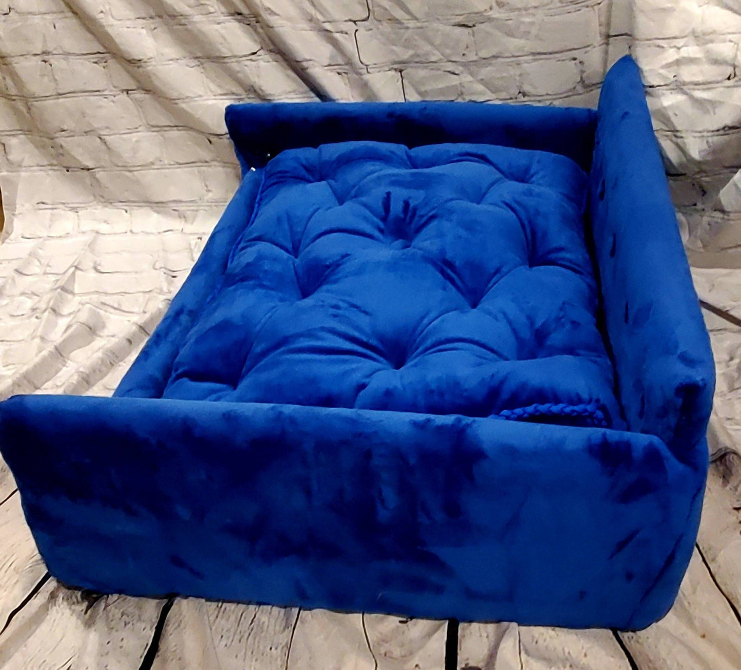 Luxury Pet Couch, dog couch, cat couch, pet furniture, blue, red, black, pink, white, pet couch, dog bed, cat bed, pet bed, dog bed