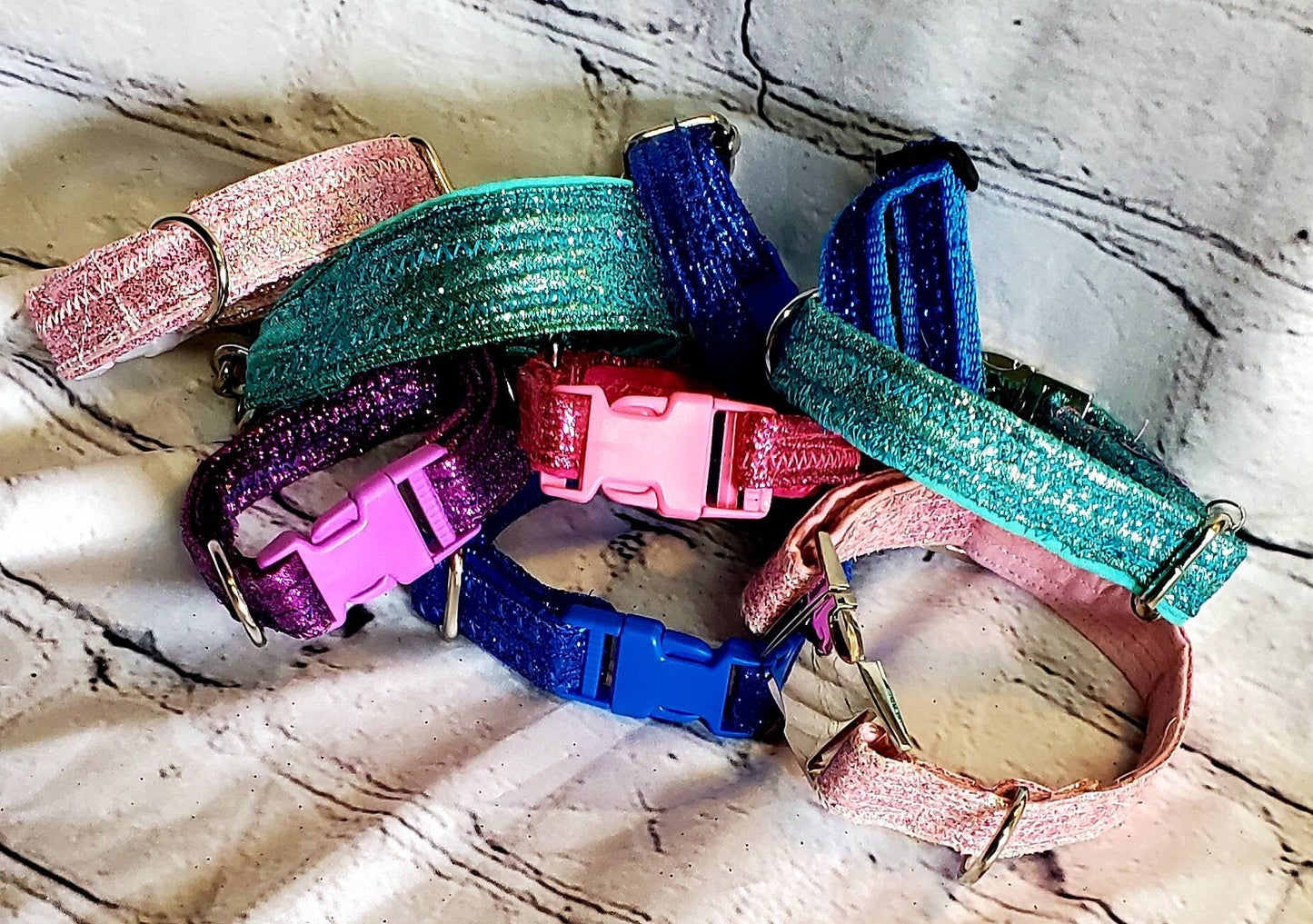 Glitter Pet collars, adjustable glitter dog collars, glitter cat collars, sparkle pet collars, pink blue fushia aqua red pet collars purple