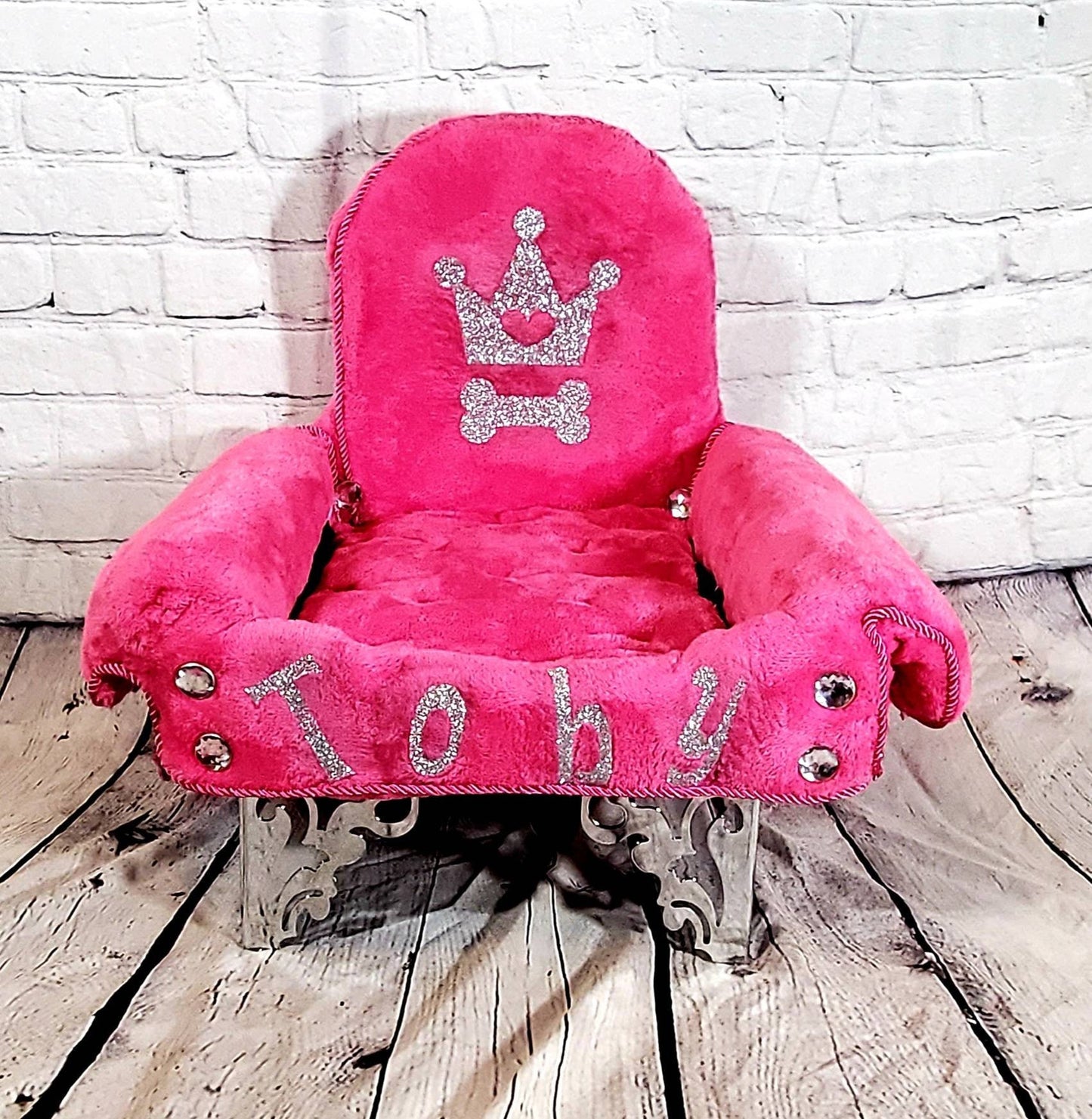 Hot Pink Pet Bed, pink dog bed, crown pet bed, Personalized pet bed, pet couch with legs, mini pet couches, pet furniture, royalty pet