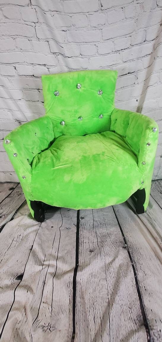 Luxury pet chair, pet parson chair, pet bed with toy box, dog parson chair, personalize pet chair, pet furniture, furniture for dogs