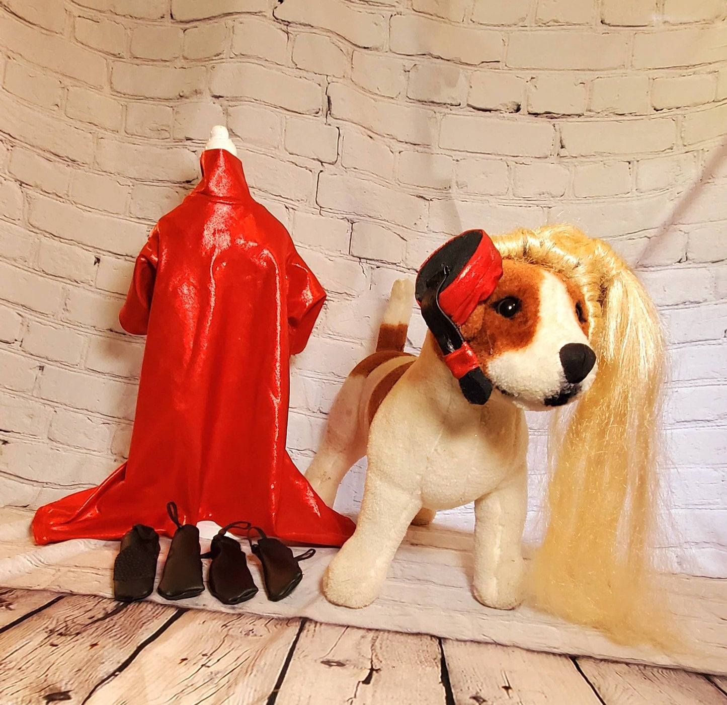 Britney Spears pet costume replica, oops I did it again pet costume, pop singer pet costume, dog pop singer, Britney Spears dog costume