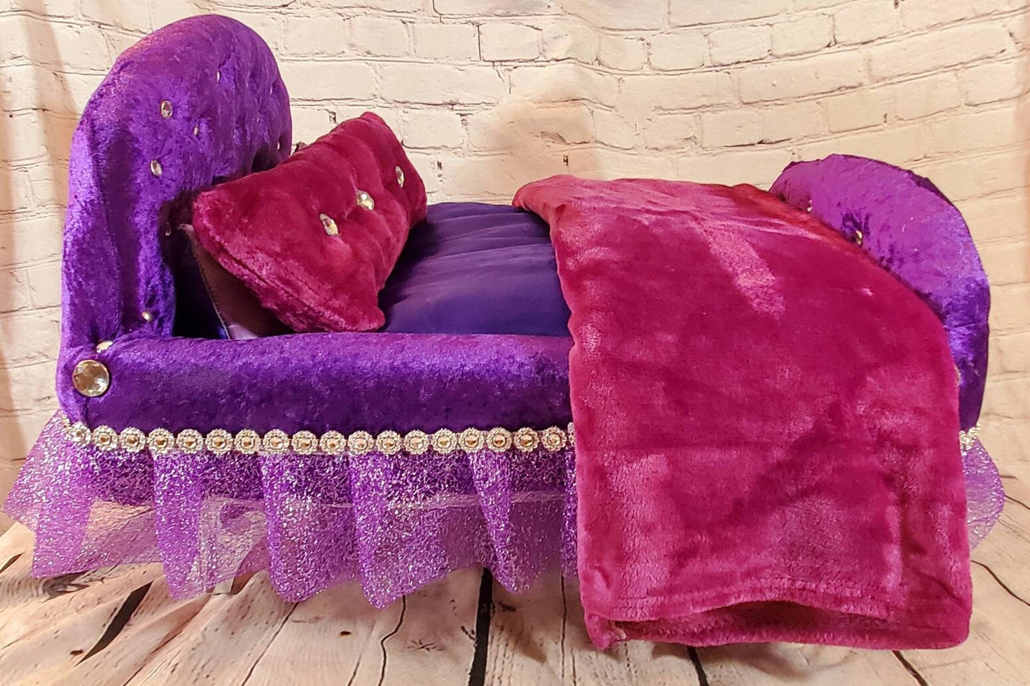 Custom Pet Bassinet, Puppy Bassinet, puppy bed, pet headboard bed, velvet plush bed, bassinets for dogs, Bassinet for puppies, pet bassinets