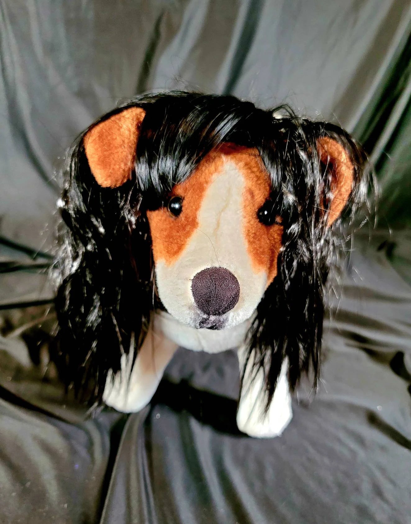 Pet Wigs, dog wigs, cat wigs, wigs for pets, Halloween Pet wigs, blond pet wig, brown pet wig, black pet wig, ponytail pet wig, wigs for dog