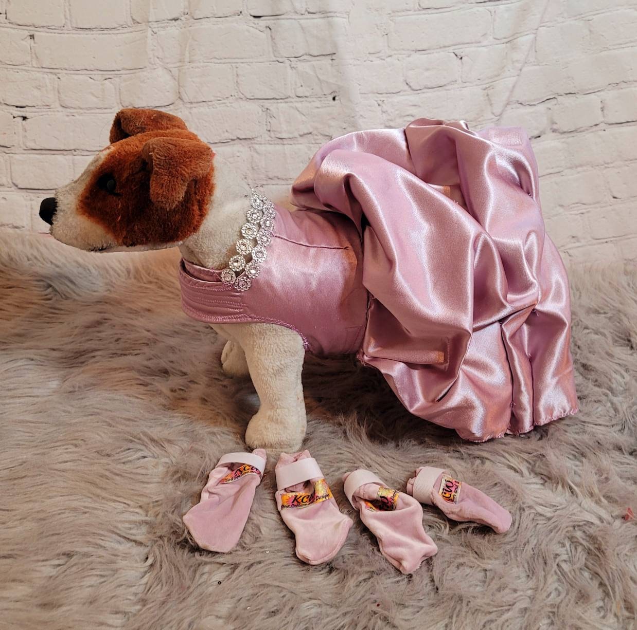 Celebrity Ariana Grande Pet Costume, Ariana Grande dog costume, high ponytail pet costume, pet wig costume, Ariana Grande high pony tail dog costume