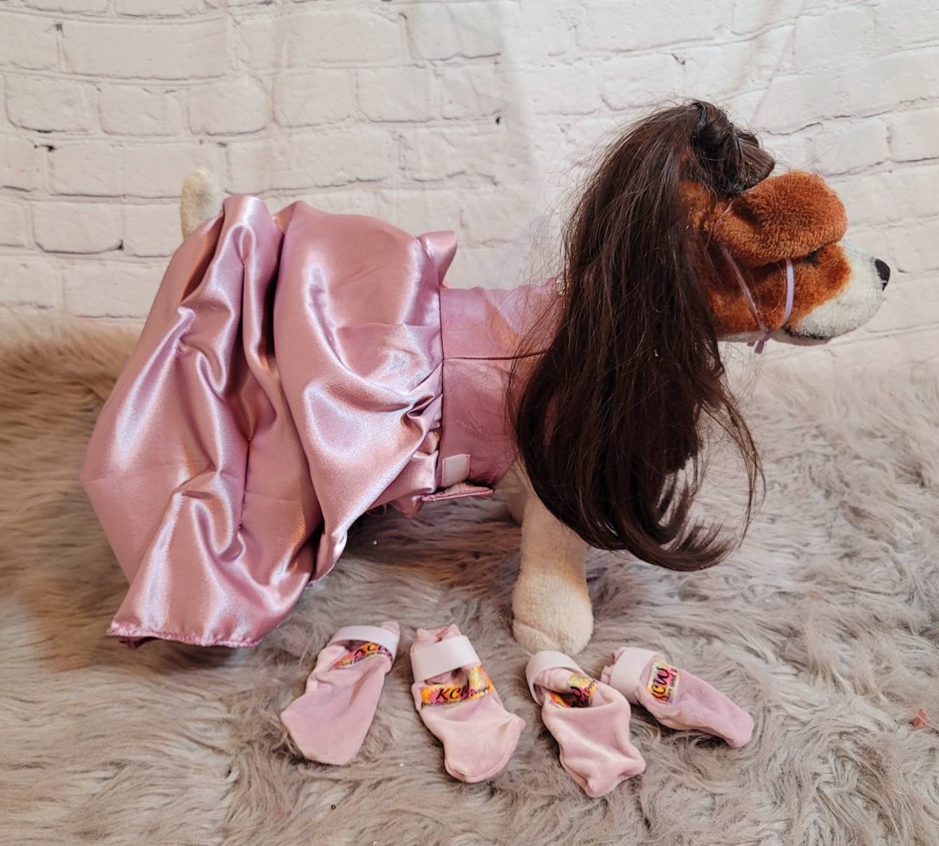 Celebrity Ariana Grande Pet Costume, Ariana Grande dog costume, high ponytail pet costume, pet wig costume, Ariana Grande high pony tail dog costume