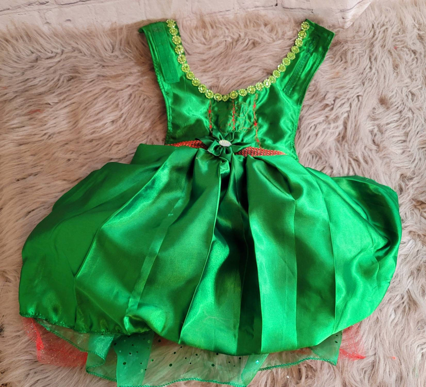 Pet Holiday dresses, dog holiday dress, pet Christmas dress, green pet dress, dog Christmas dress, cat holiday dress, holiday dresses pets