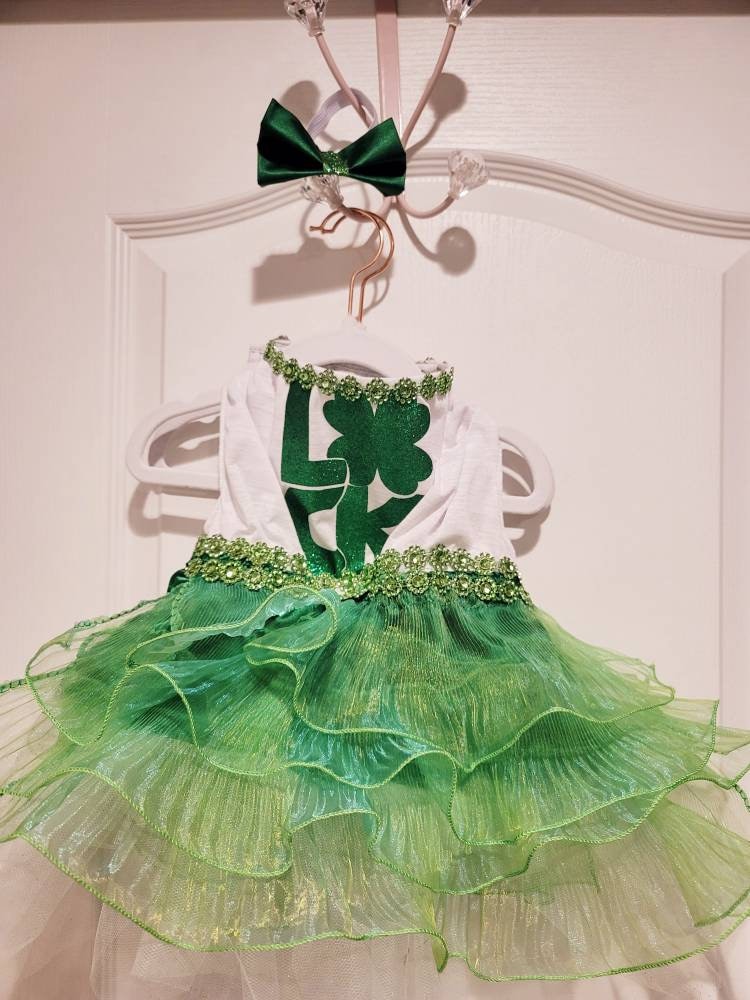 St Patrick's day Pet Dress, Patty's day pet dress, Irish pet dress, St Patrick day dog dress, lucky pet dress, Patty's day dog dress