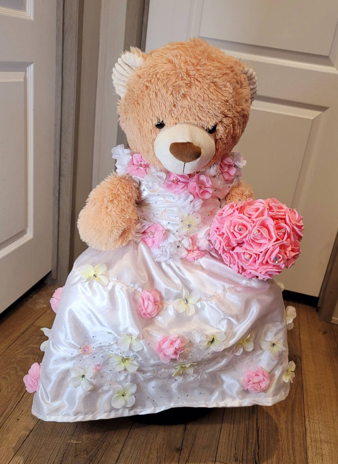Last teddy bear dress for Quinceanera, last bear dress, quinceanera bear dress