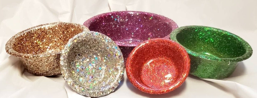 Glitter water bowls, cat water bowl, dog water bowl, glitter personalize pet bowl, epoxy resin pet bowls, glitter Pet bowls, personalize pet