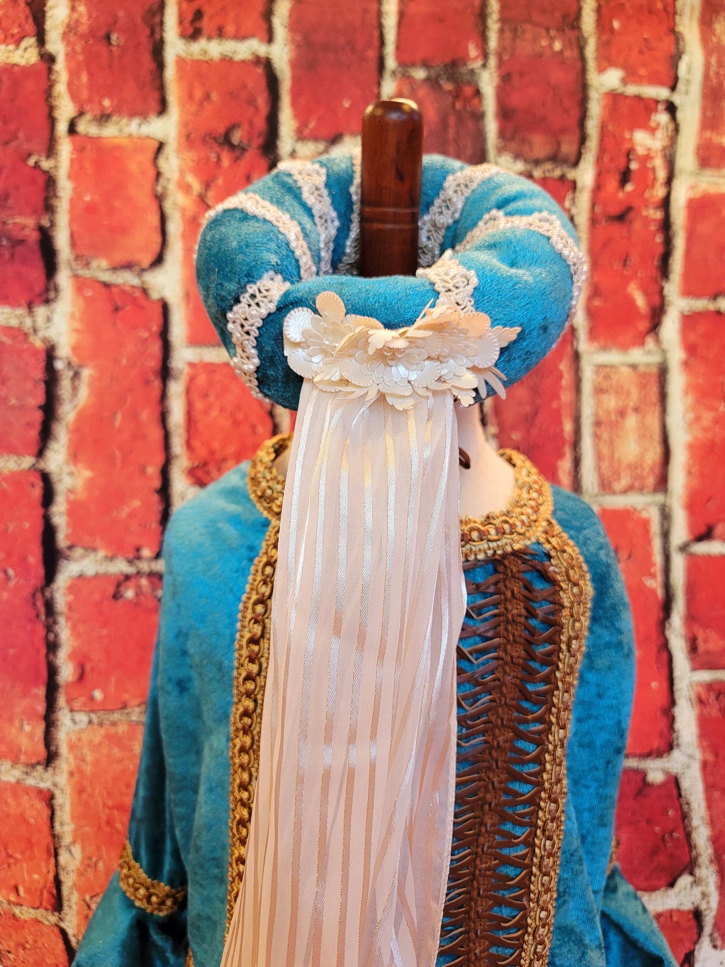 -  Renaissance pet dress, Renaissance dog dress, Renaissance cat dress, Medievil pet costume, Medievil pet dress, Medievil pet headdress