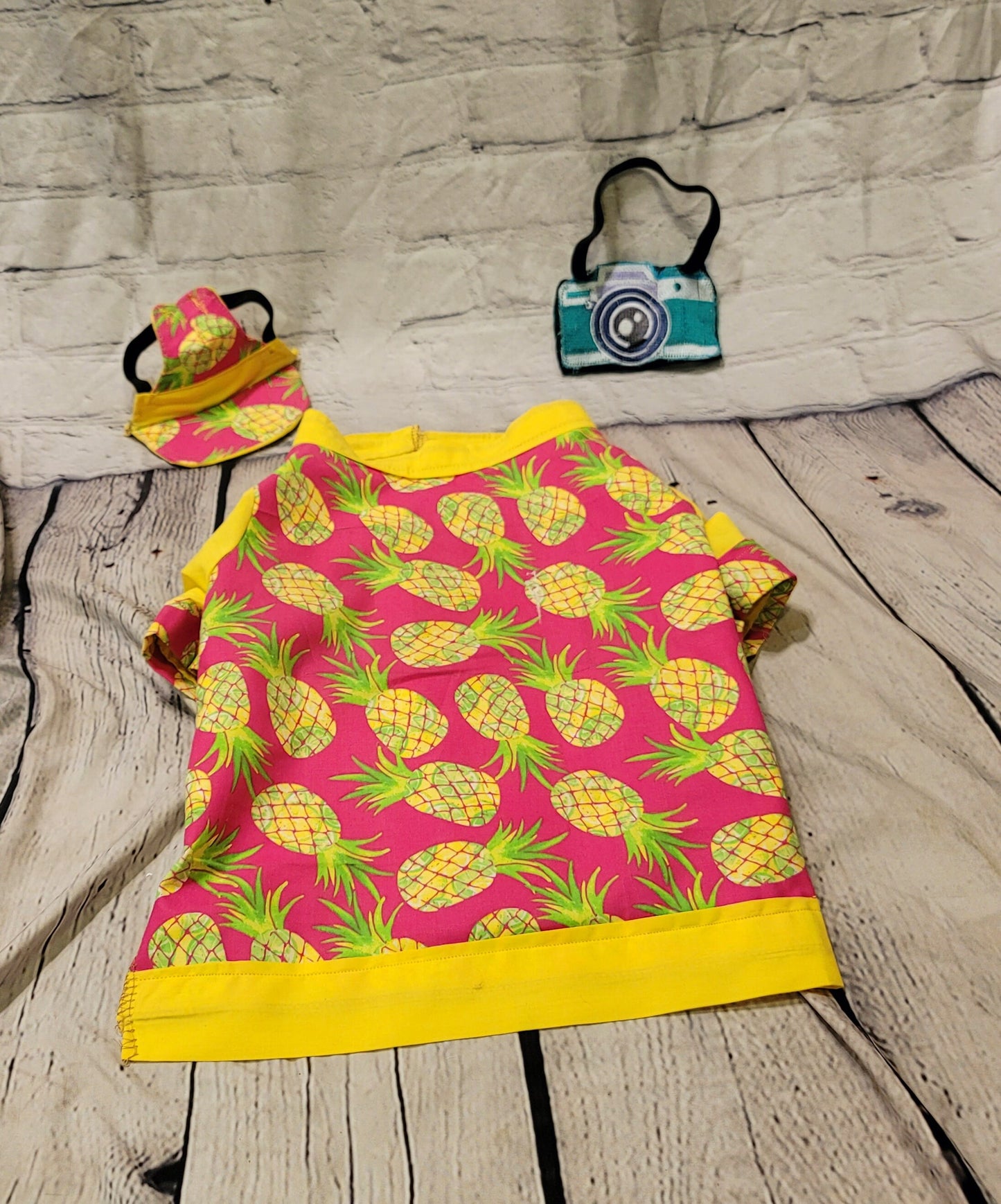 Pet tourist costume, dog tourist costume, pineapple pet shirt, Hawaiian pet costume clothing, male tourist costume, clothes for dogs