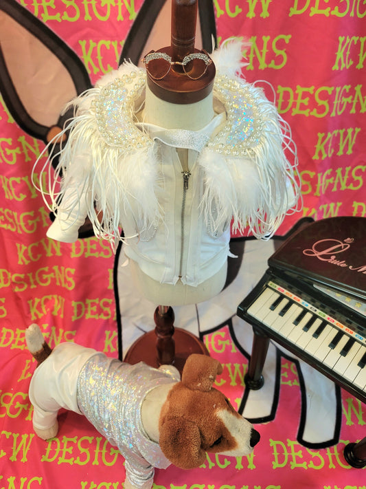 - Pet Elton John replica white feather Pet Costume,  Elton John white feather dog costume, iconic white feather Elton John Pet Costume, Elton cat