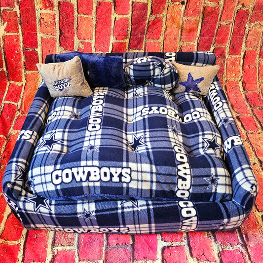 Dallas Cowboys Pet Couch, Dallas Cowboys Dog Couch, Dallas Cowboy Cat Couch, Dallas Cowboys furniture for pets, Dallas Cowboys Pet Bed