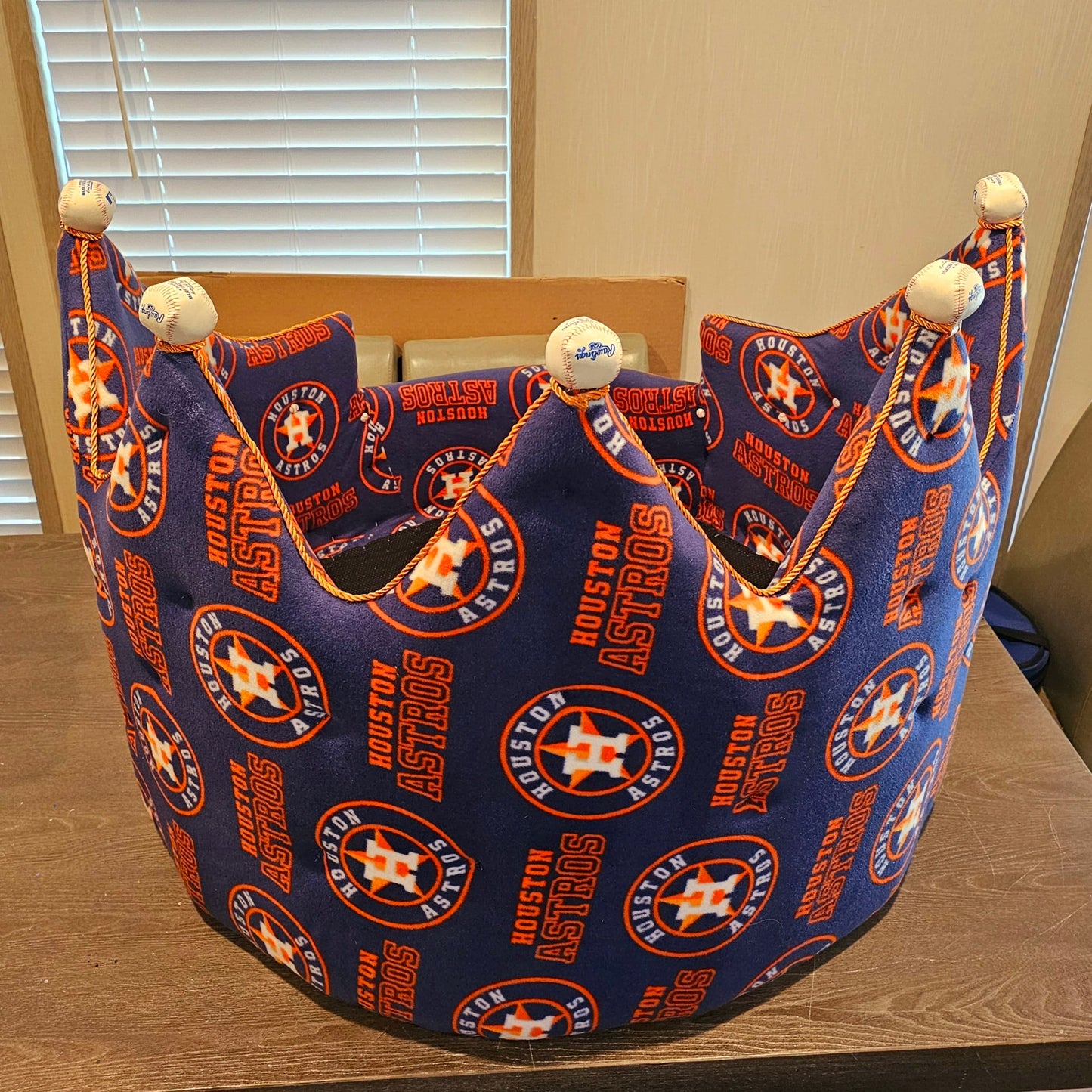 Houston Astros Crown pet bed, Houston Astros Crown dog bed, Houston Astros luxury pet bed, Astros pet furniture, Custom Crown pet bed