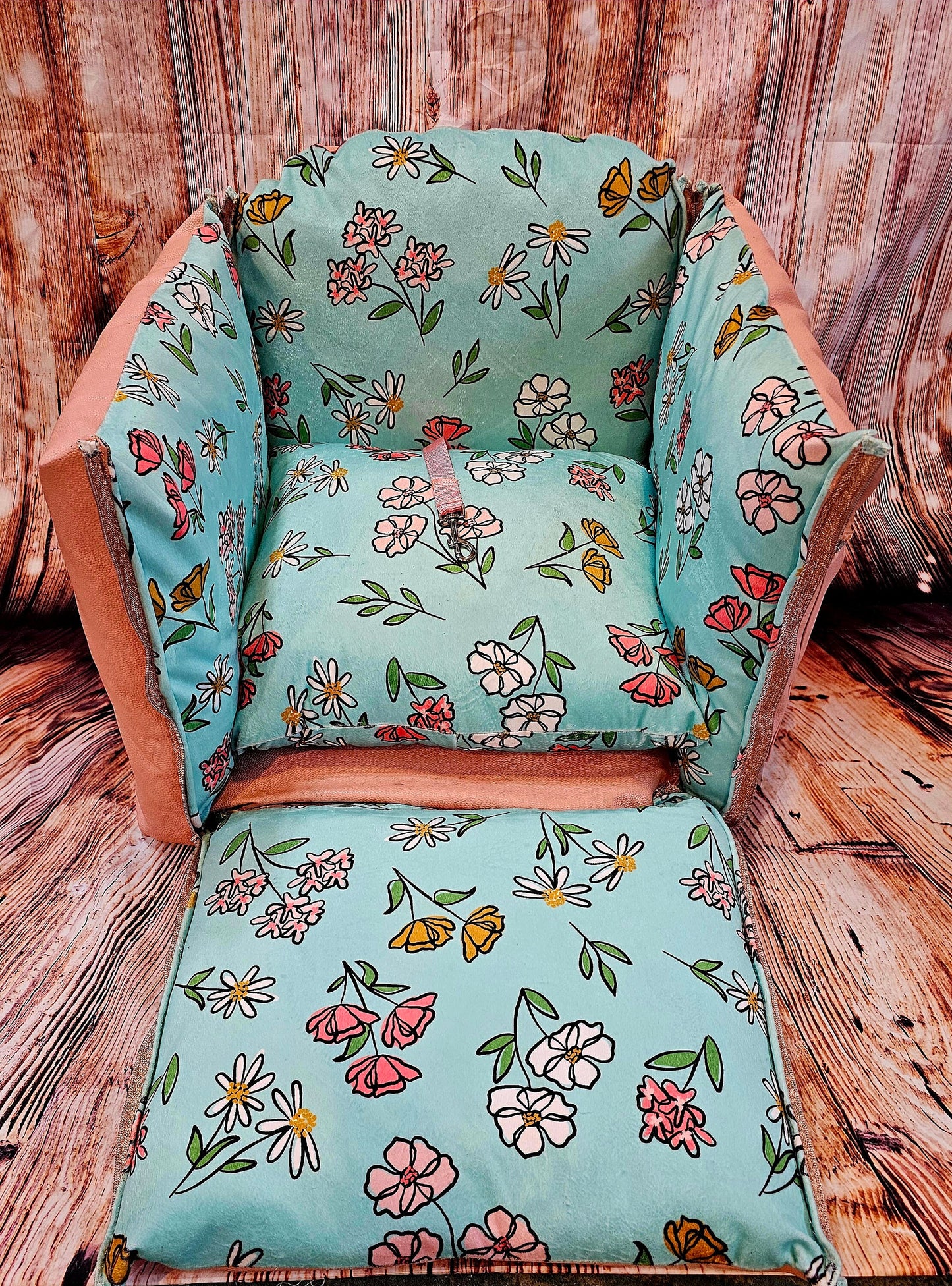 Flower Pet Booster seat, Pink pet booster seat, Dog booster seat, Pet car seat, pet car seat, pet storage car seat, pink dog car seat