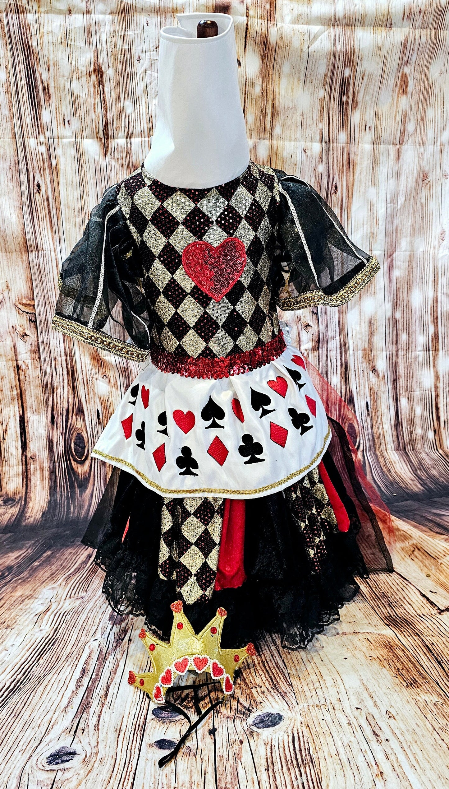 -  Queen of Hearts sequin pet costume