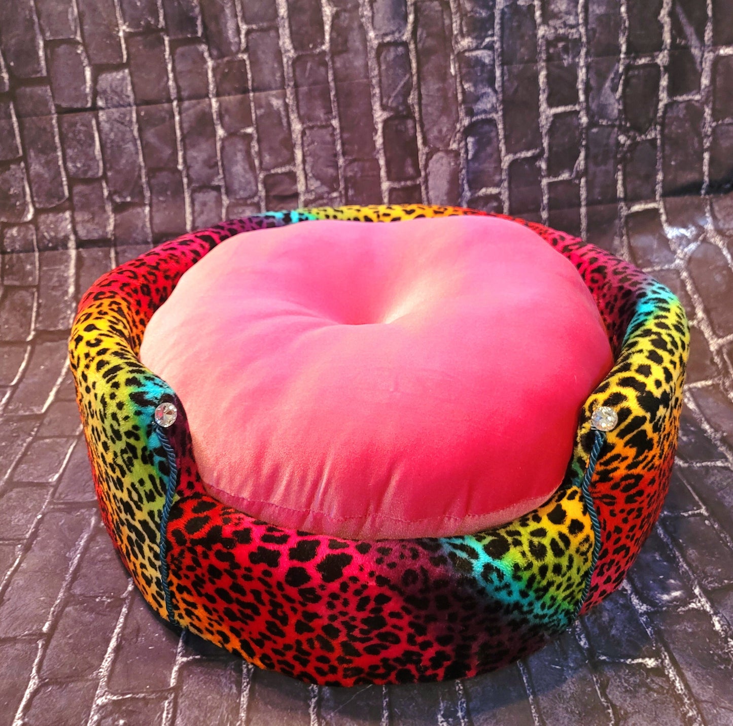 Rainbow Leopard Round Pet, rainbow luxury pet bed, leopard Round pet bed, cat Round bed, dog Round bed, pet Round bed