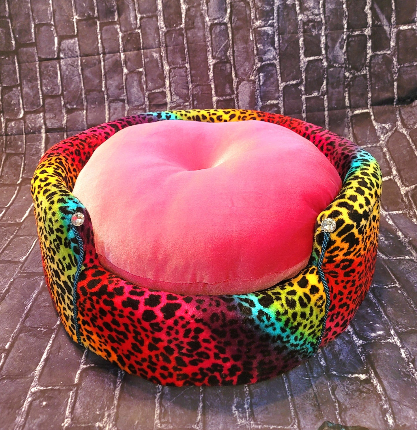 Rainbow Leopard Round Pet, rainbow luxury pet bed, leopard Round pet bed, cat Round bed, dog Round bed, pet Round bed