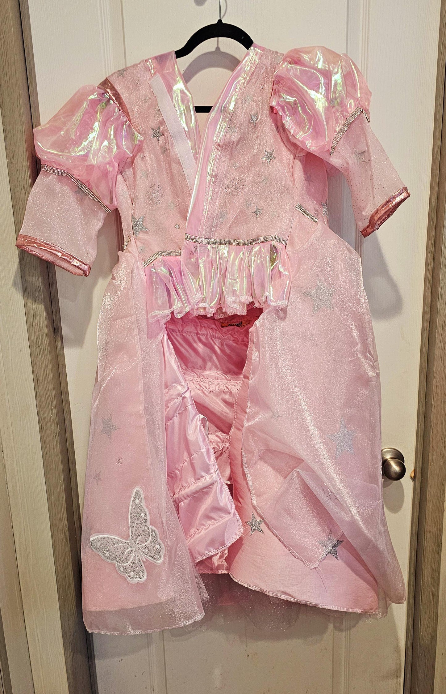- Glinda the Good Witch pet costume, Galinda good witch dog costume, Glinda good witch cat costume, glinda witch pet costume, good witch pet