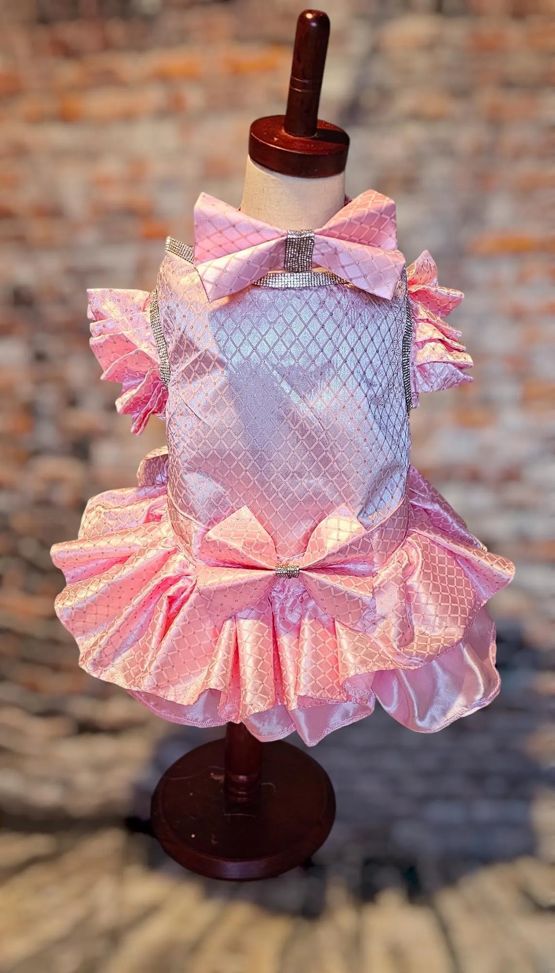 Detachable train pet dress, elegant pet dress, elegant detachable train dog dress, wedding pet dress, pretty in Pink pet dress