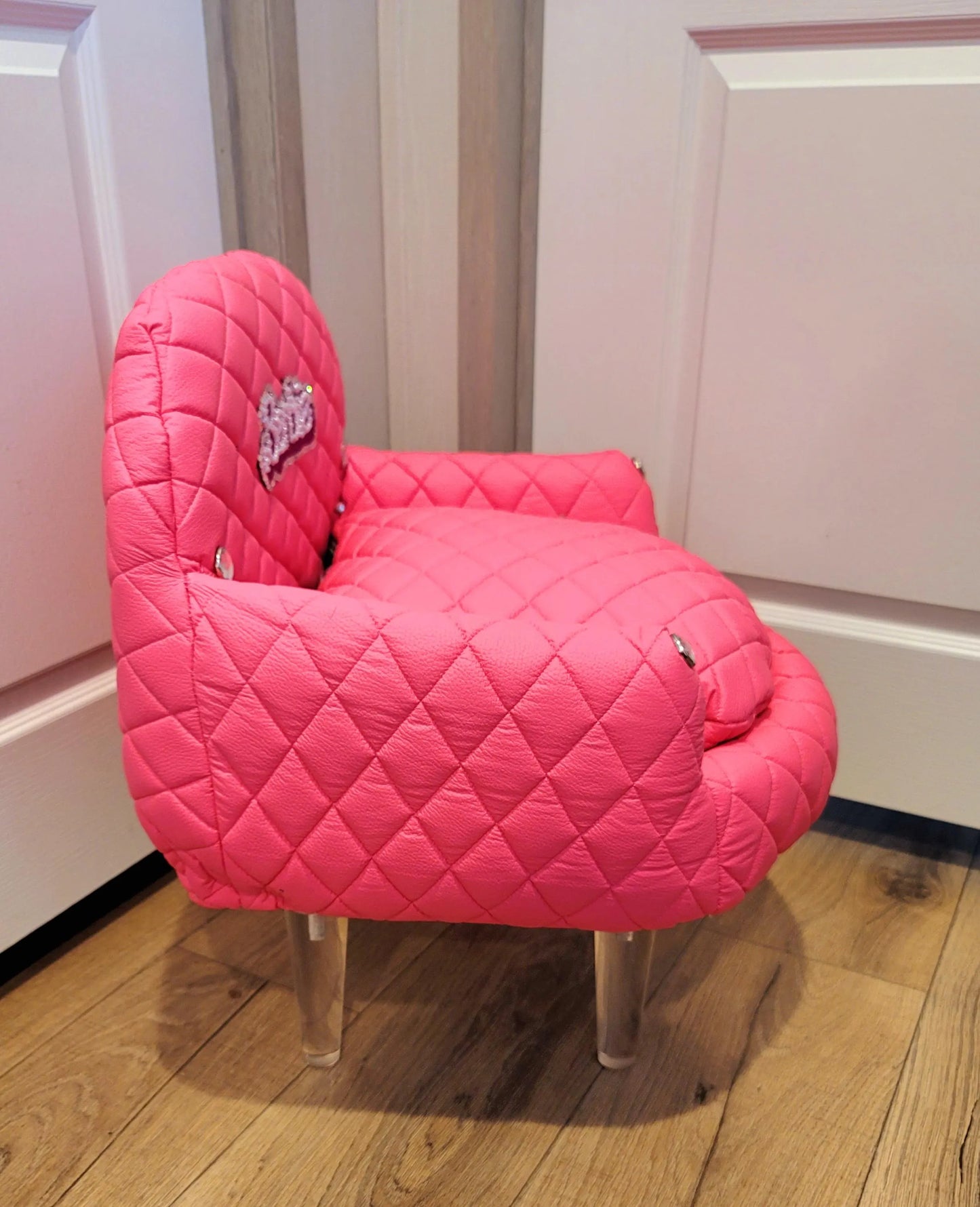 Pink Barbie pet bed, pink dog bed, Hot pink pet bed, luxury pet bed, arclic leg pet bed, leather pet bed, luxury dog bed, personalize dog
