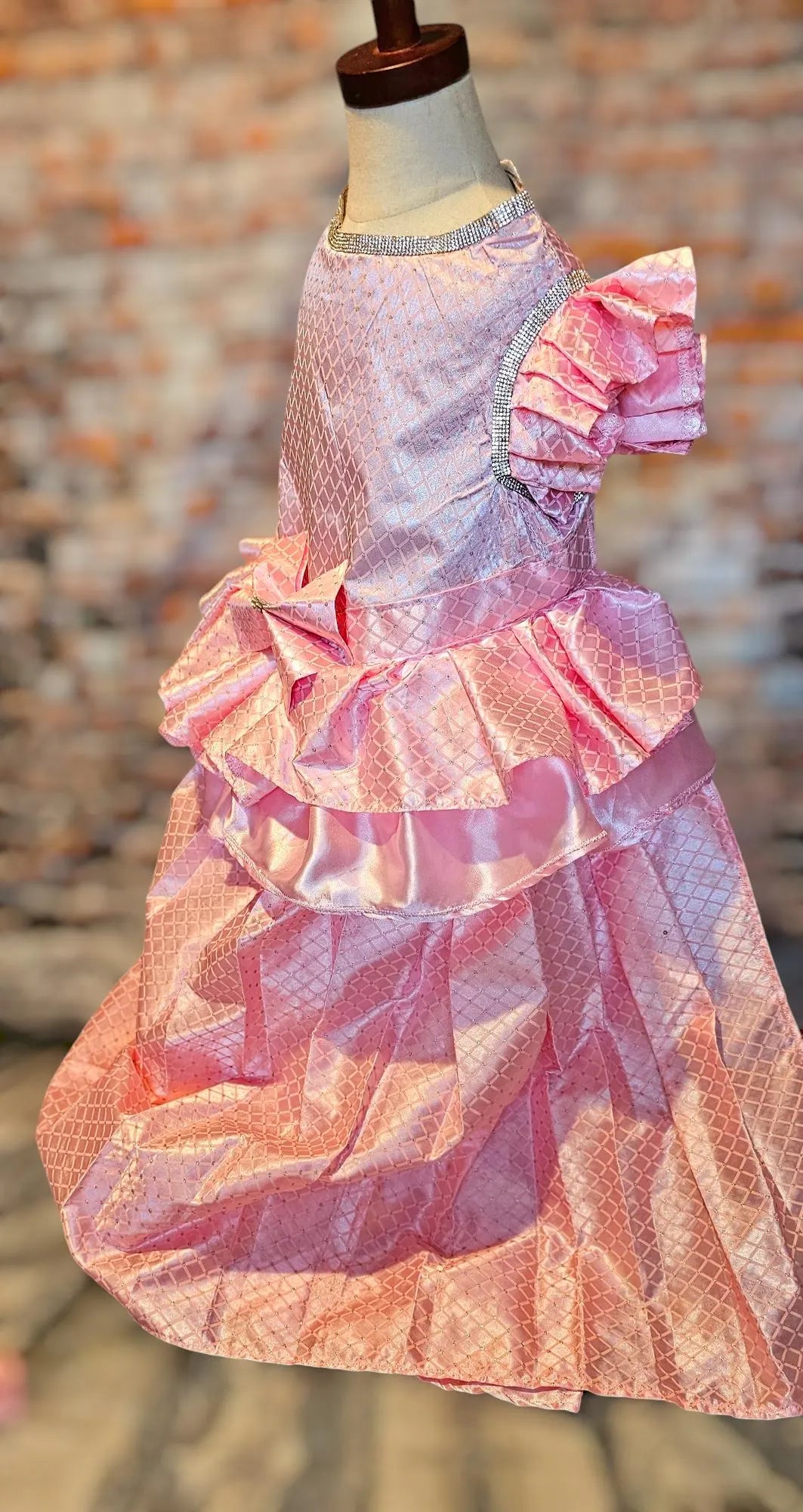 Detachable train pet dress, elegant pet dress, elegant detachable train dog dress, wedding pet dress, pretty in Pink pet dress